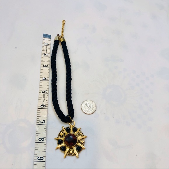 Vintage 80s Black Rope Gold Medallion Choker - Picture 10 of 16
